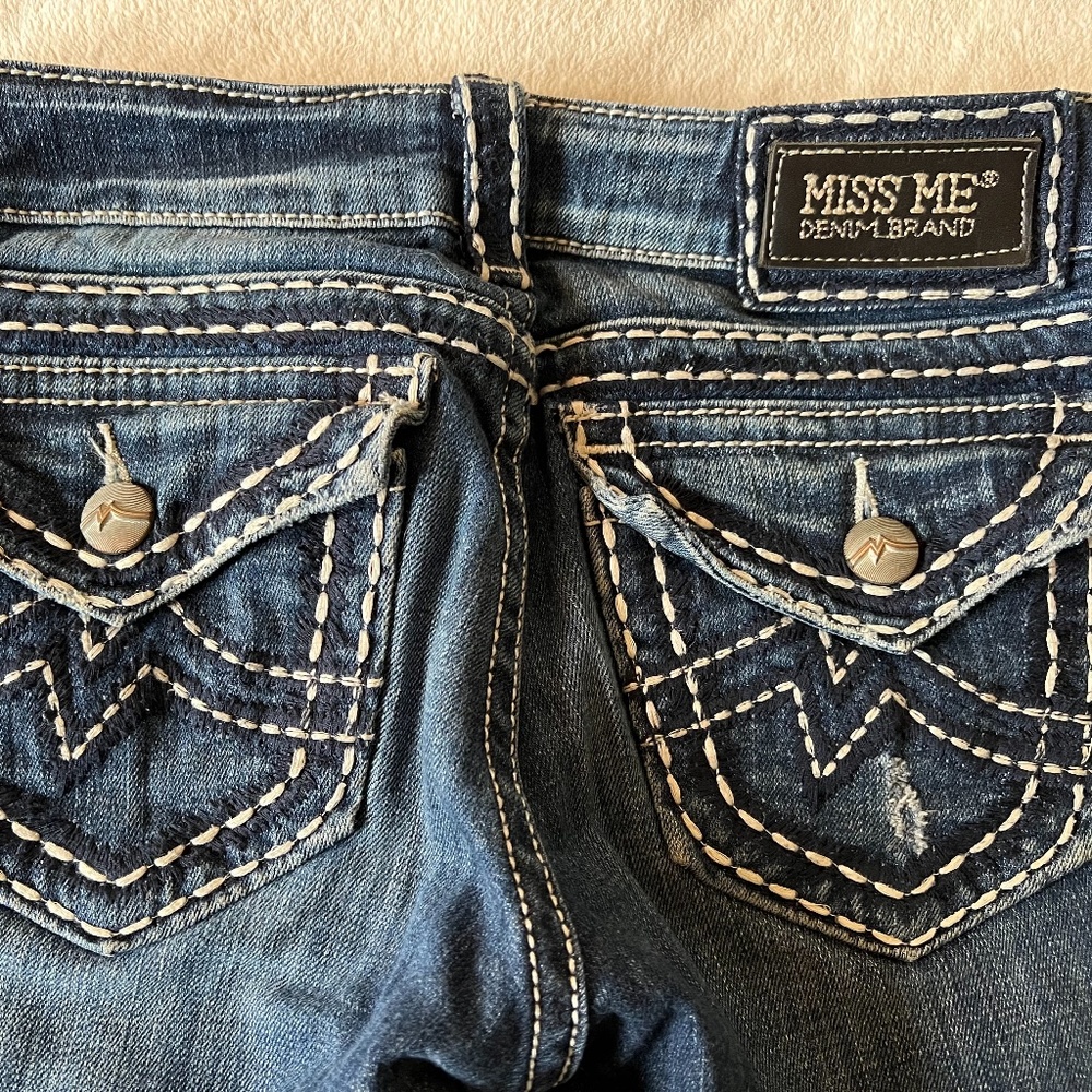 Miss Me Jeans - Size 27
